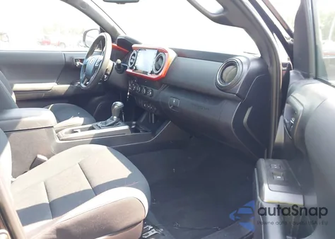 2020 Toyota Tacoma Trd Sport z USA, uszkodzony, nr VIN 5TFCZ5AN2LX235148